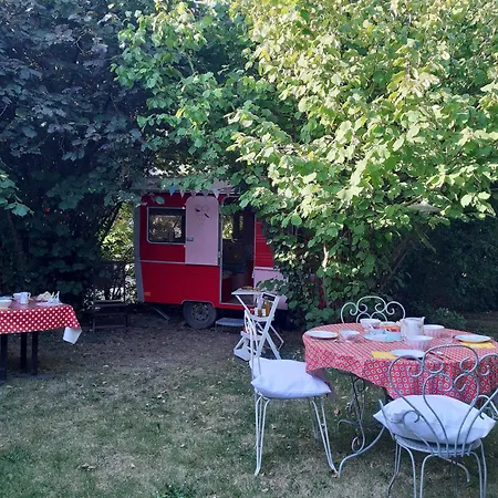 D'hotes Dans Maison De Charme Bed & Breakfast *