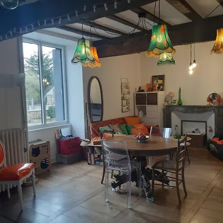 D'hotes Dans Maison De Charme 住宿加早餐酒店