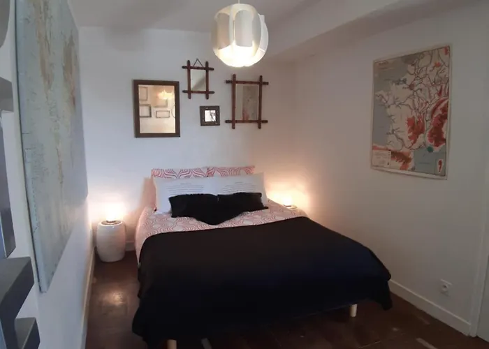 D'hotes Dans Maison De Charme 住宿加早餐酒店 *